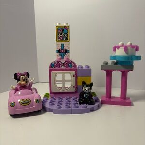 Lego Duplo Pink and Purple Building Blocks Set for Creative Play
